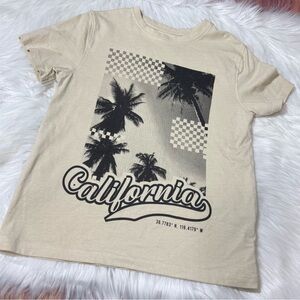 Primark Youth Boy Size 7-8 Years Beige Short Sleeve Shirt with California Image